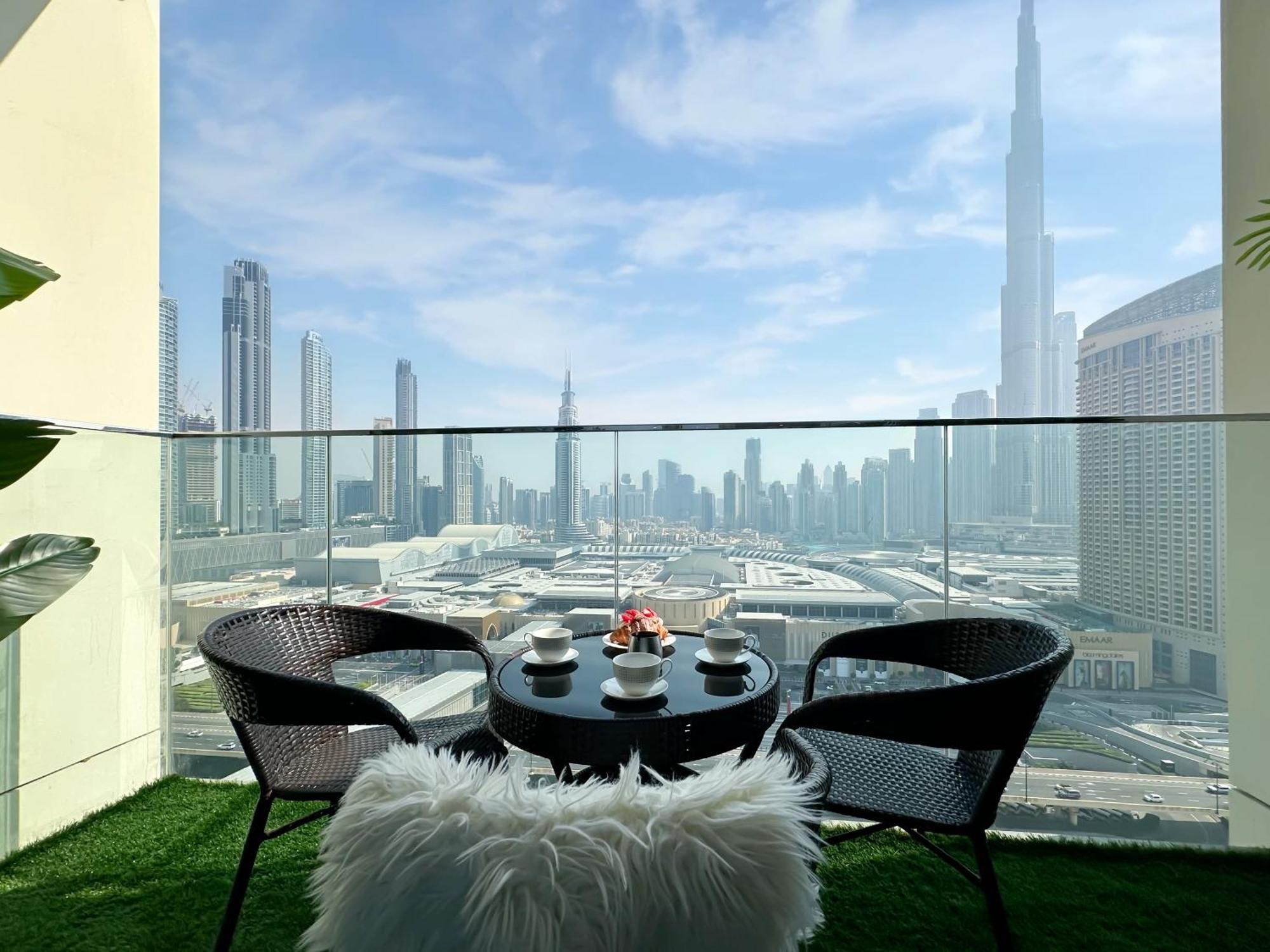 Stylish 2 Bedroom Dior-Inspired Apartment Connected To Dubai Mall Eksteriør billede